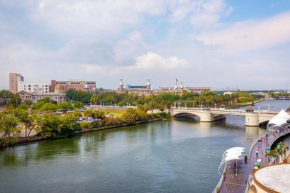  Sheraton Tampa Riverwalk Hotel  Тампа
